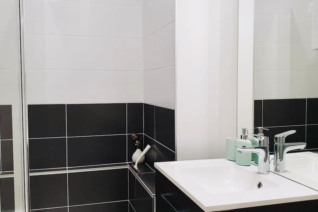 Splendide Appartement De 32M2 Au Centre De Vannes Exteriör bild